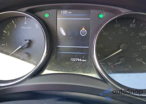 2018 Nissan Rogue Sv z USA, uszkodzony, nr VIN 5N1AT2MTXJC800909